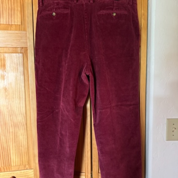 Amazon Essentials 42W 29L  NEW  Red corduroy mens pants,  NEW - Picture 2 of 6